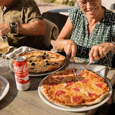 Confortable Avec Cuisine Equipee - Api-1-52-759 Camping *