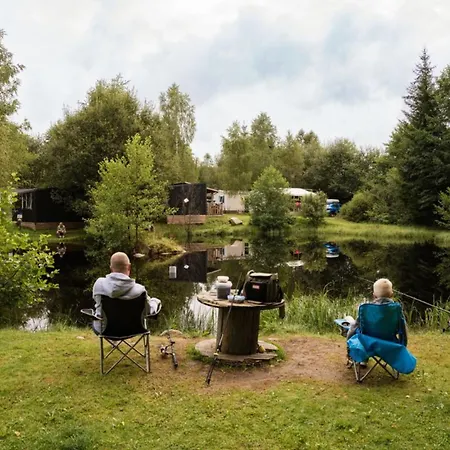 Camping Confortable Avec Cuisine Equipee - Api-1-52-759