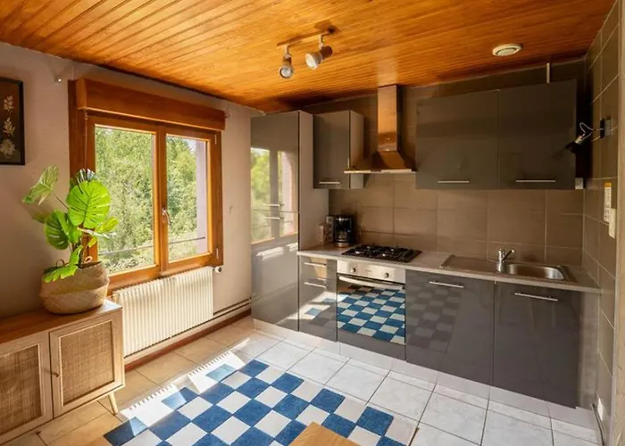 Kemp Confortable Avec Cuisine Equipee - Api-1-52-759 *